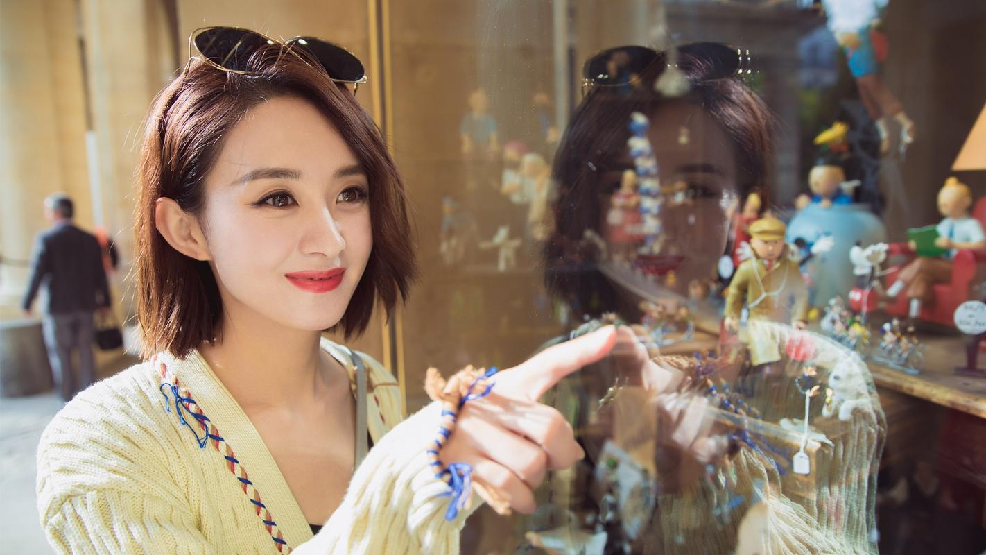 赵丽颖性感街拍写真高清桌面壁纸