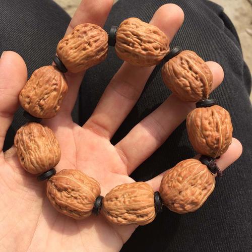 文玩核桃手串