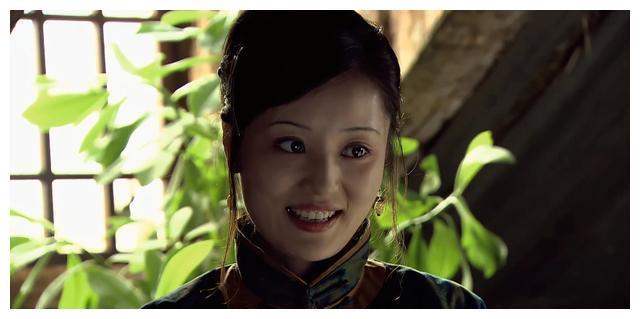 《闯关东》鲜儿被红姐救两次,"坑"两次,还把红姐当恩人