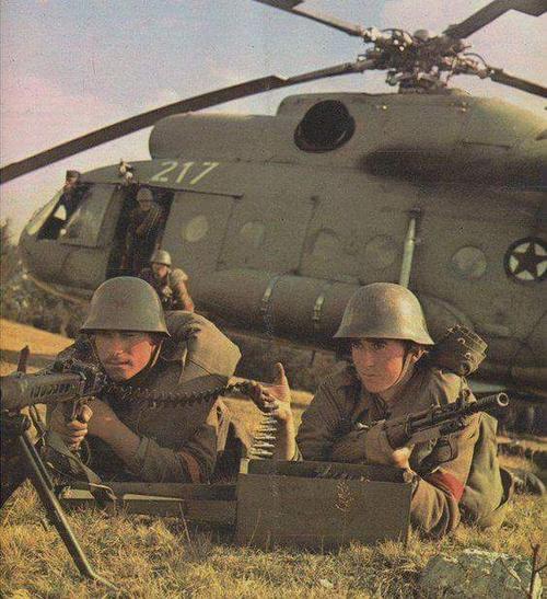 谁能守护那座桥——南斯拉夫人民军图集