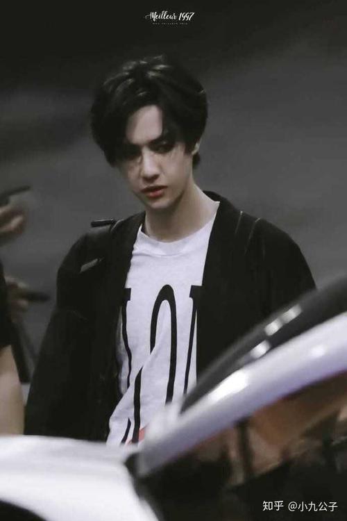 有没有王一博特别拽的眼神杀的图