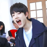 肖战笑容 肖战动图