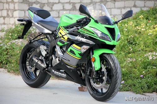 2015川崎小牛zx-6r ninja-636详解