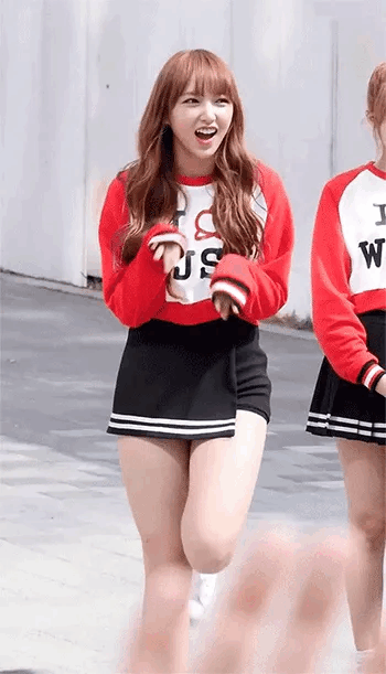 程潇登《男人装》秀身材,不见诱人小粗腿,网友:不如李