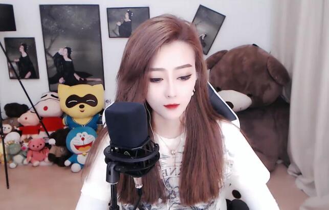 yy国民初恋涵个人资料,国民初恋涵纹身照片写真,她有黑历史吗