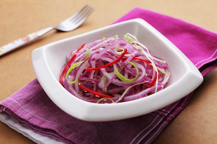  p>酸辣洋葱丝是一道美食,主要制作材料有 a href="#" data-lemmaid="