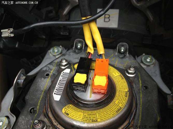 到关键气囊插头部分