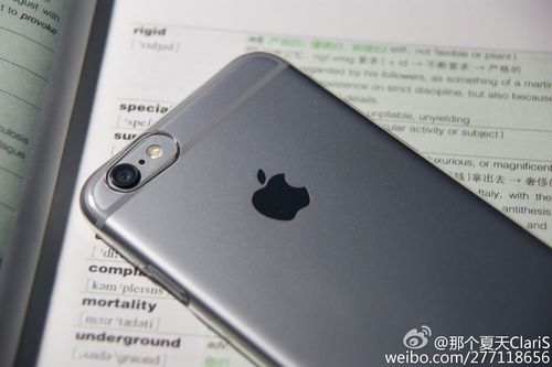iphone6 广告语说"岂止于大".