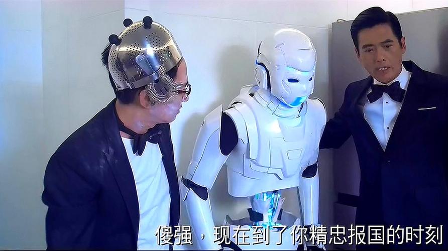 澳门风云2:石一坚忽悠傻强精忠报国,傻强变身团灭敌人,牛啊!
