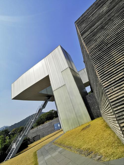 四方当代美术馆,宁静的建筑艺术