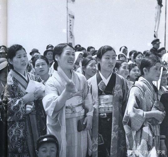 珍珠港和关岛的胜利,让日本国家的战争机器高速运转,全国的富余劳动力