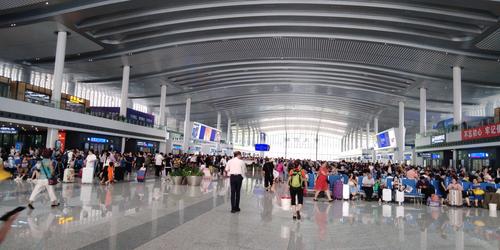 重庆西站候车大厅