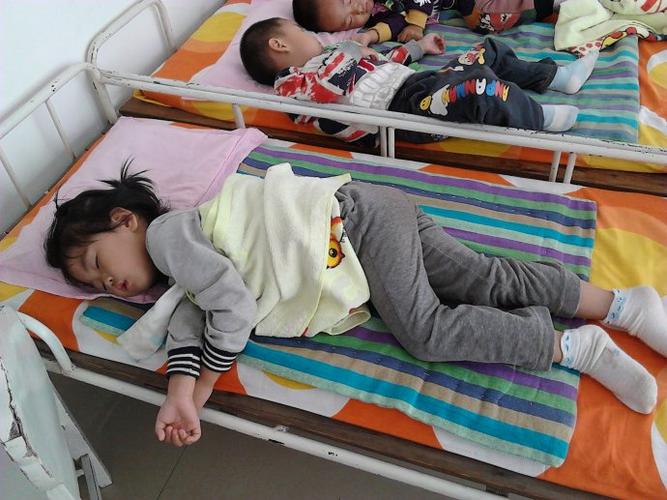 [转载]幼儿园生活即景!(二)