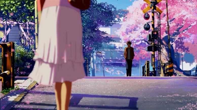 悠长而恰到好处的背景音乐,《秒速五厘米》构成一个神奇的电影,它