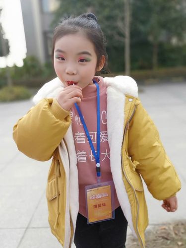 聪明可爱 神墨小学员 曹婧曦