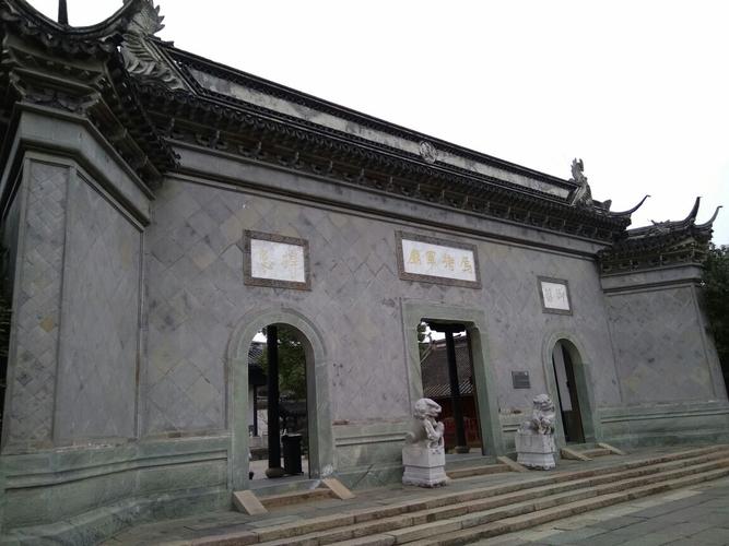 乌将军庙是为纪念乌赞将军建造的乌镇也是因为乌赞将军而得名