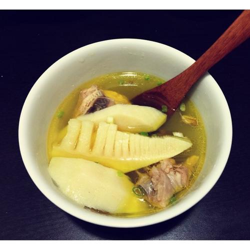 竹笋土鸡汤