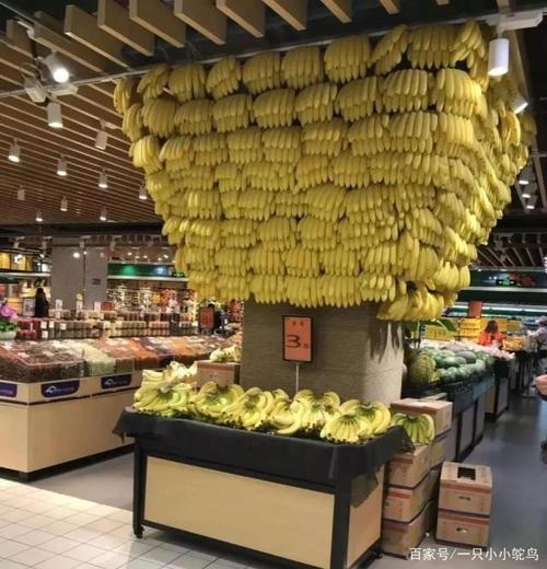 面对胖东来超市的产品陈列方式,鸵鸟便利店有什么新摆放呢?