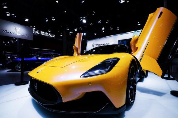 首页 新闻中心 地区新闻 正文    玛莎拉蒂超级跑车,超越时间界限.