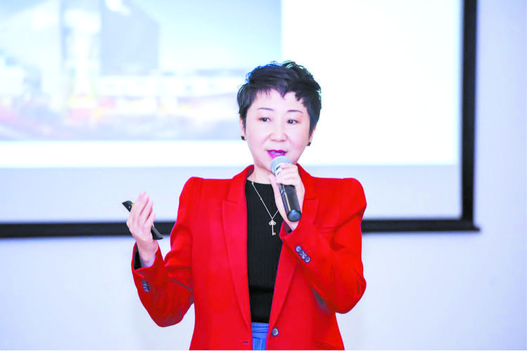 上海溢臻投资管理有限公司董事长刘晓兰表示,愿积极推动,带领总部在