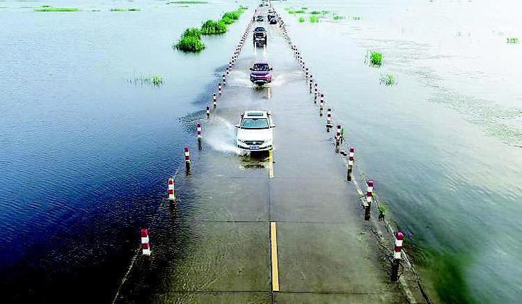 鄱阳湖水位上涨 水上公路成美景