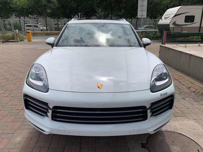保时捷卡宴油电混合 cayenne百万级奢华suv