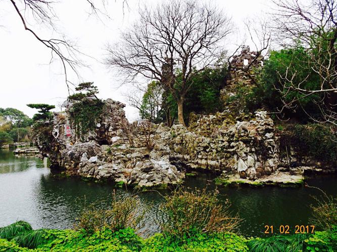 无锡公园,素有"四真四假"之说:假山假水寄畅园,真山真水