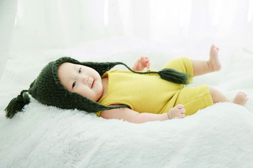 宝宝百日艺术照