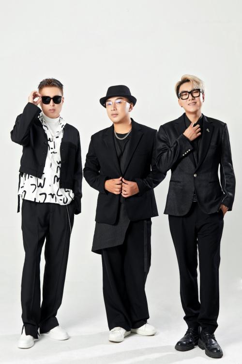 阿里郎组合新歌首发/《小雨转情》给七夕节的她(他)