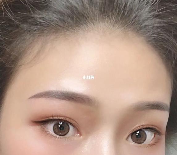 细长温柔粉墨眉_眉毛_纹眉_跑步_美妆_医美整形