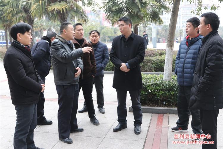 韩旭调研城市管理工作