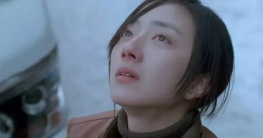 桂纶镁当时从台北带来厚厚的棉衣裤,都不能穿上. 在这种寒冷里面.