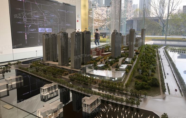 曲江 碧桂园云顶 大平层 环境好,西安曲江新区曲江房