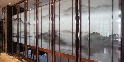 背景隔断新中式装饰酒店屏风玻璃夹层夹绢水墨山水画绢丝材料