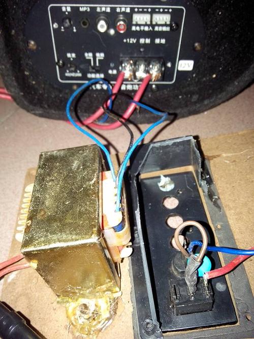 请问12v的车载音响用变压器转换成家用,变压器入口2条