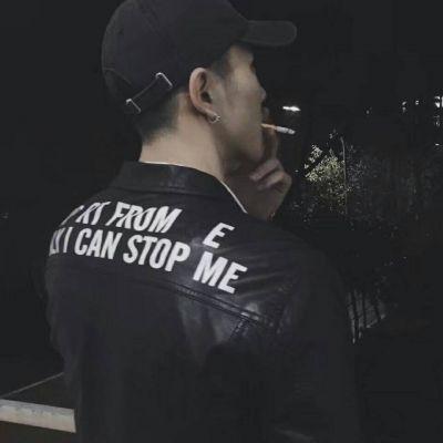 高清微信男生背影头像个性伤感 誓言有风险恋爱需谨慎