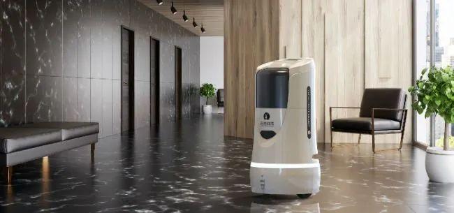 云迹科技站在酒店场景服务机器人的风口