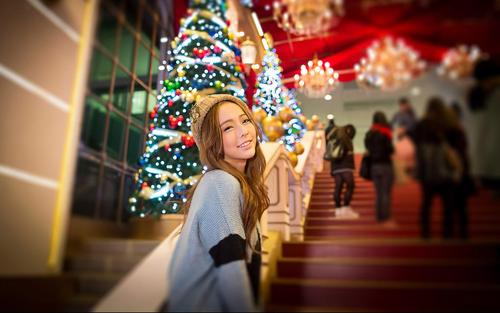 美女许诺街拍高清壁纸下载许诺妩媚美女win10壁纸比基尼美女