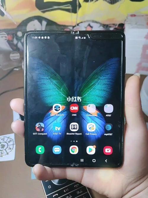 三星f9000折叠屏_三星怎么样_手机_三星折叠手机_科技