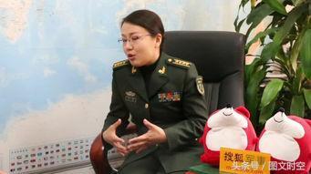 图集,穿军装的李莉教授
