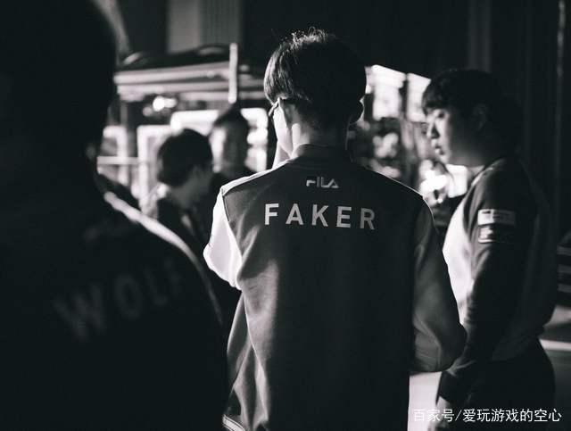 致faker:被称为神的你虽倒下,但你的传奇却永远被人所