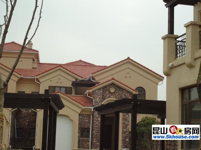 城西双湖湾双拼别墅全新豪装从未入住过位置很好房东换房有效真实