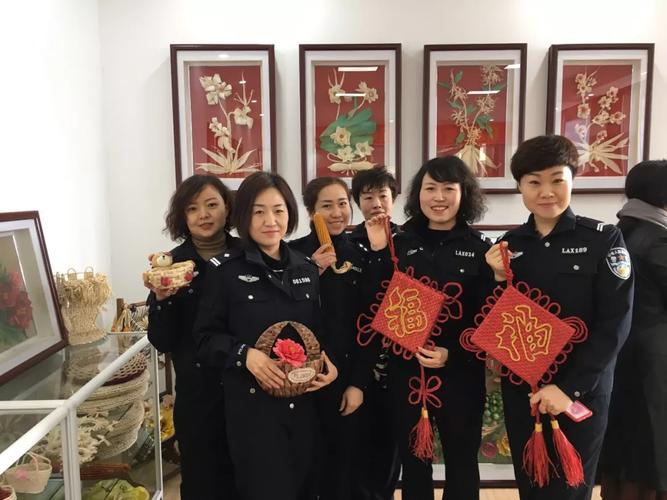 临汾市交警支队举办"庆三八 助旅发 临汾女交警扶贫学