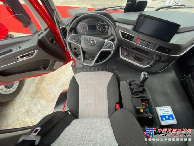 "工程之王"再出新品!红岩杰虎h6 lng自卸车亮点解读