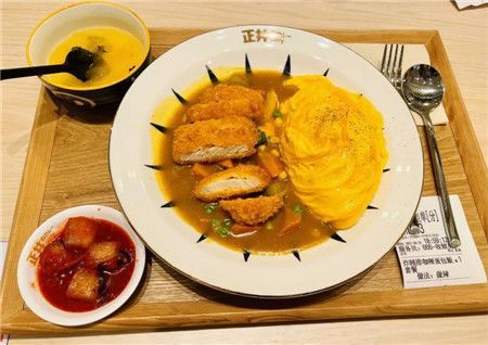 吃在大连-各种有颜有味的咖喱蛋包饭,还是值得来一次的