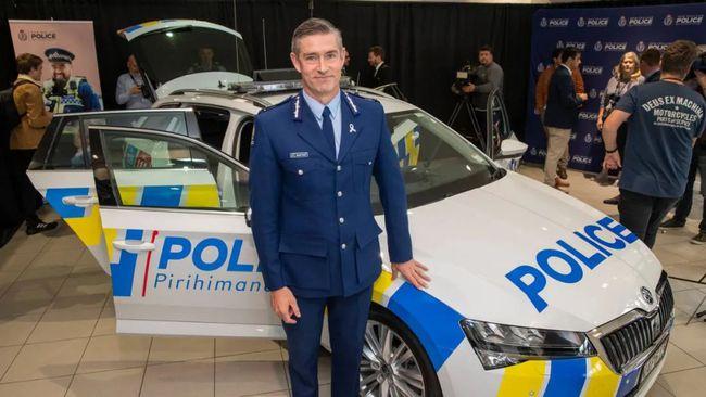 新西兰新一代警车首次亮相!holden时代结束了!