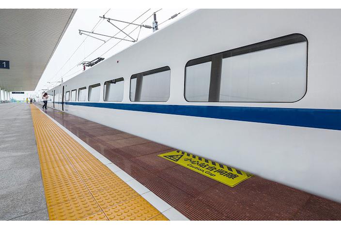 厂家供应 微晶石白色安全线 100*600陶瓷防滑耐磨地铁站台警戒线