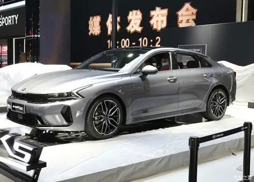 起亚k5凯酷首次搭载2.0t排量,造型依旧延续运动