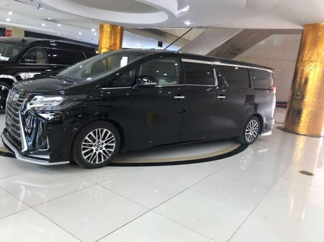 丰田埃尔法加长57米绝版现车包牌免税