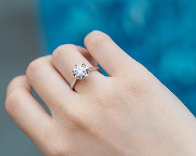 70分的钻戒大约多少钱一个07克拉钻戒大概多少钱